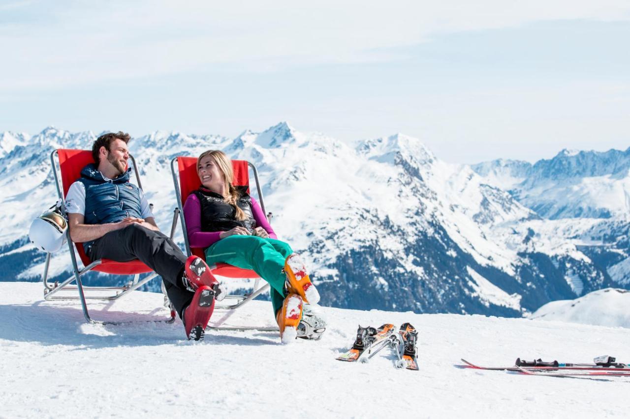 Tui Blue Montafon Hotel Schruns ภายนอก รูปภาพ